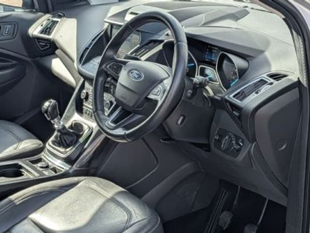 2019 Ford Kuga, photo 3