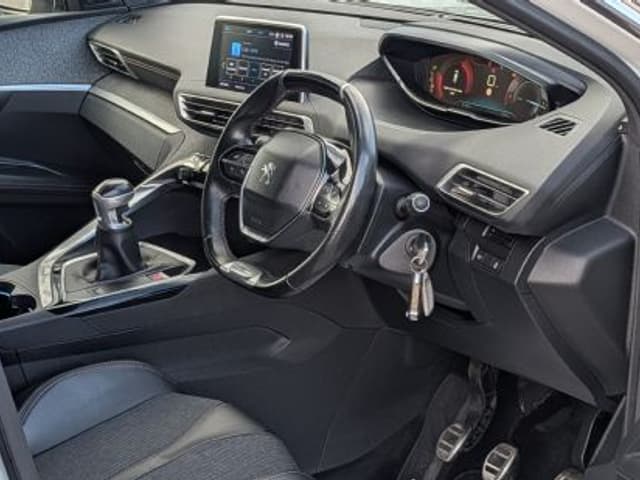 2018 Peugeot 3008, photo 3